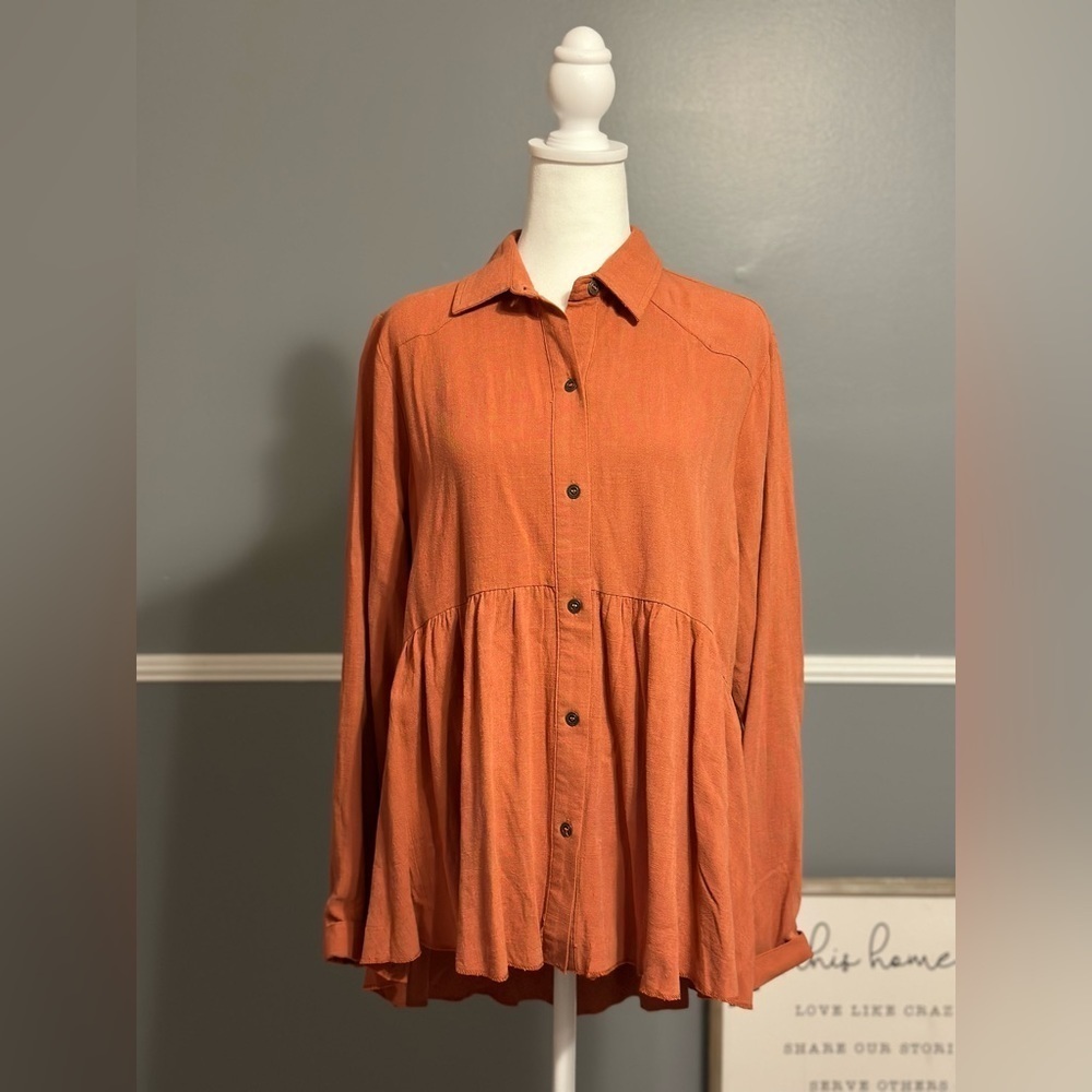 Umgee Womens Linen Blend Button Down Top Blouse Size Medium Rust Orange High Low